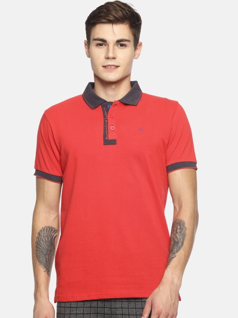 

Masculino Latino Men Red Solid Polo Collar T-shirt
