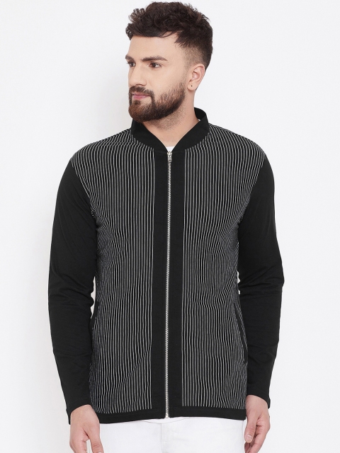 

Hypernation Men Black & White Striped Mandarin Collar T-shirt