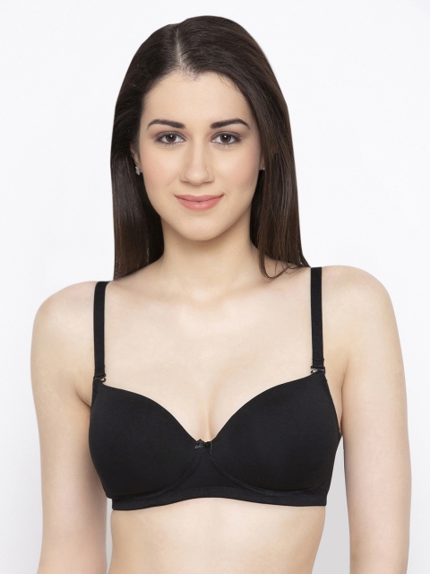 

Candyskin Black Solid Non-Wired Lightly Padded Sustainable Everyday Bra CSOL-43BLACK