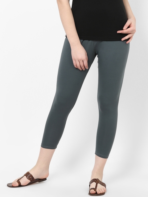 

NGT Women Grey Solid Three-Fourth Length Leggings