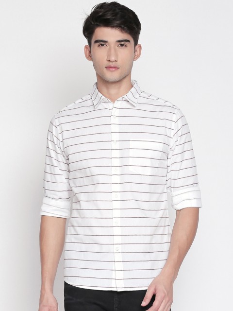 

BYFORD by Pantaloons Men White Slim Fit Striped Casual Shirt