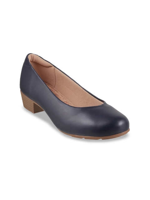 

Metro Women Black Solid Pumps