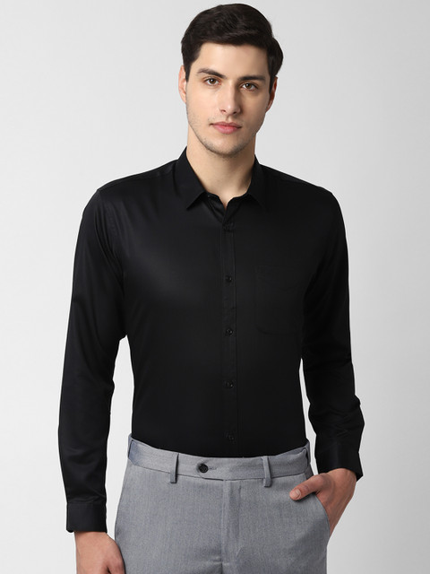 

Peter England Men Black Regular Fit Solid Formal Shirt