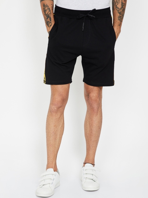 

Bossini Men Black Solid Regular Fit Sports Shorts