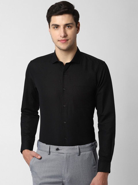 

Peter England Men Black Regular Fit Solid Formal Shirt