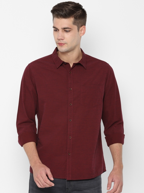 

People Men Maroon Regular Fit Solid Casual Shirt