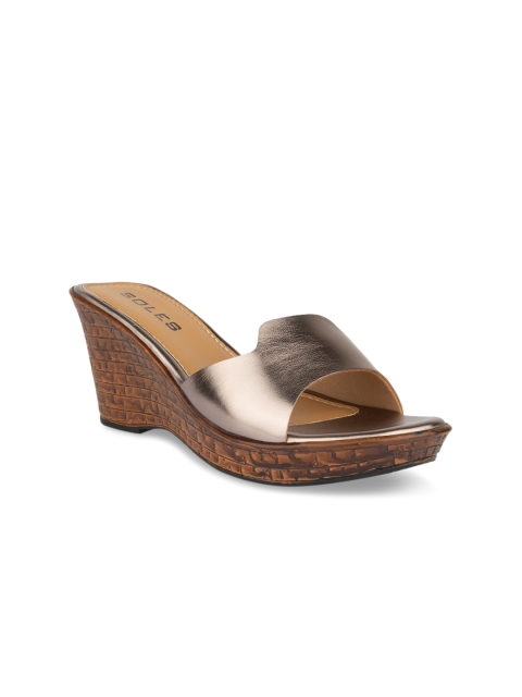 

SOLES Women Gunmetal-Toned Solid Heels, Metallic