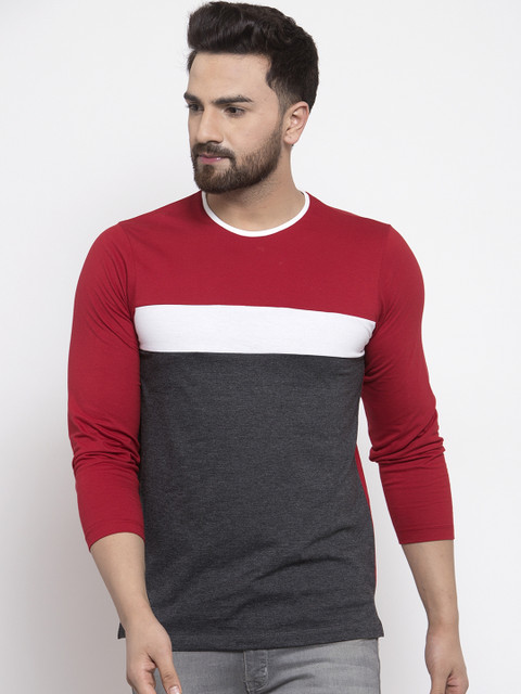 

Kalt Men Red Colourblocked Round Neck T-shirt