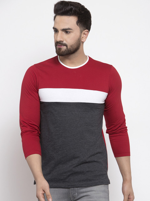 

Kalt Men Red Colourblocked Round Neck T-shirt
