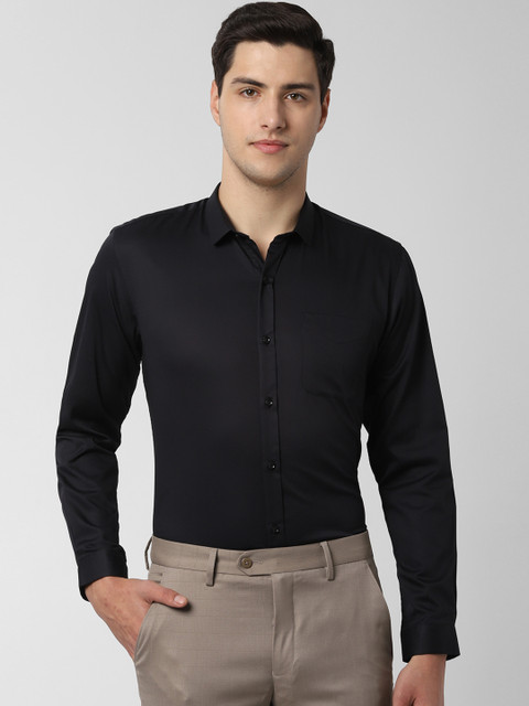 

Peter England Men Black Regular Fit Solid Formal Shirt