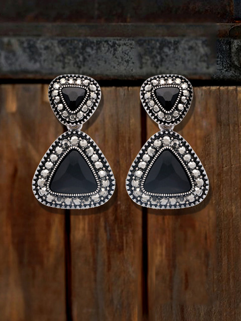 

Sia Art Jewellery Silver-Plated & Grey Triangular Drop Earrings