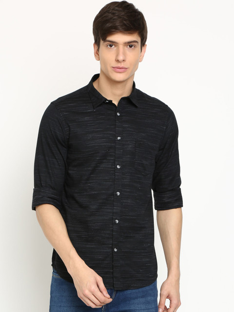 

Crocodile Men Black Slim Fit Solid Casual Shirt