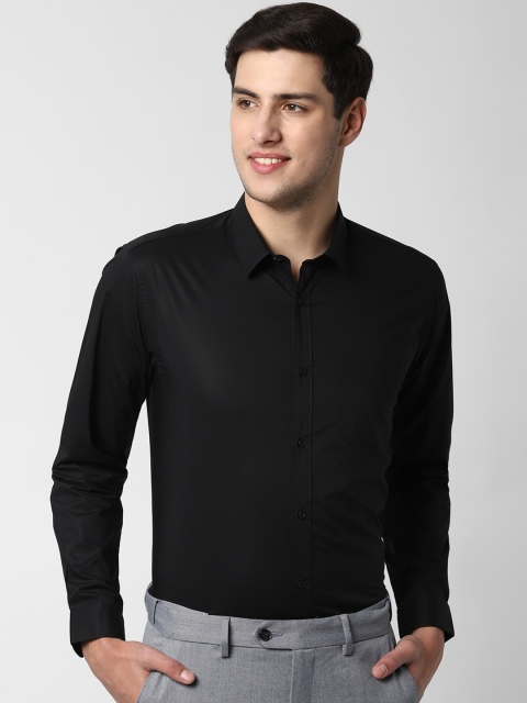 

Peter England Men Black Regular Fit Solid Formal Shirt