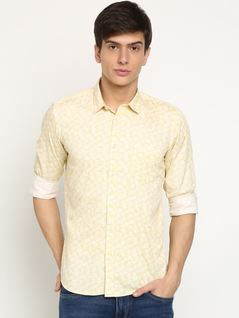 

Crocodile Men Yellow & White Slim Fit Printed Casual Shirt
