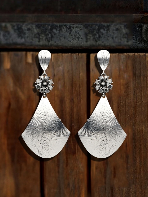 

Sia Art Jewellery Silver-Toned Classic Drop Earrings