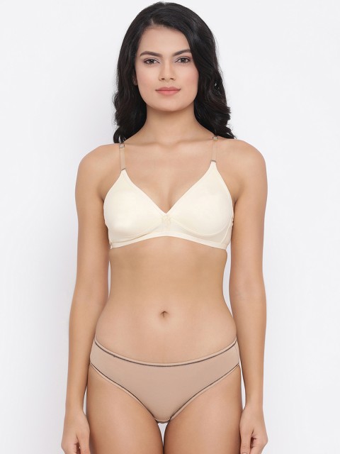 

Clovia Women Beige & Nude-Coloured Solid Lingerie Set COMBBP625