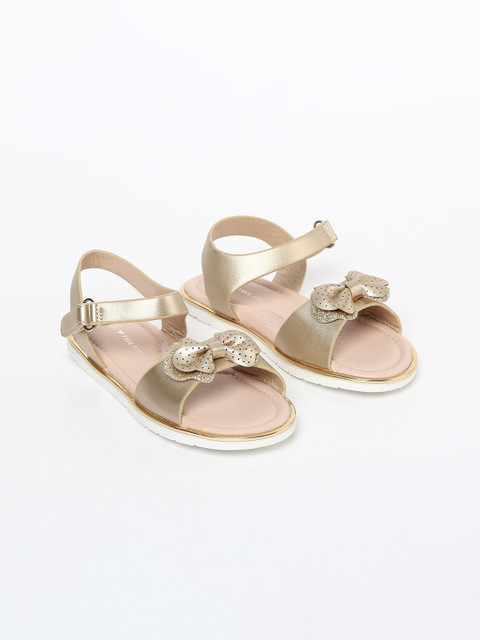 

Fame Forever by Lifestyle Girls Gold-Toned Solid Open Toe Flats