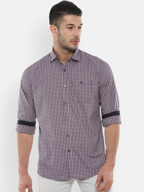 

Van Heusen Sport Men Pink & Black Slim Fit Checked Casual Shirt