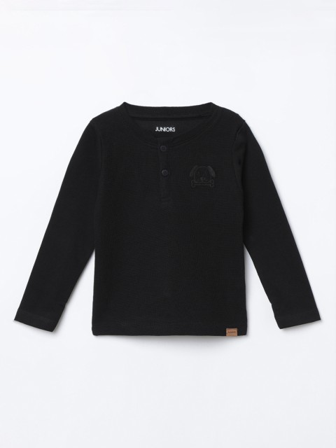 

Juniors by Lifestyle Boys Black Solid Henley Neck T-shirt
