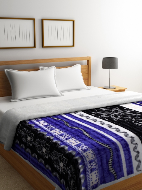 

KLOTTHE Blue & White Abstract AC Room 450 GSM Double Bed Comforter