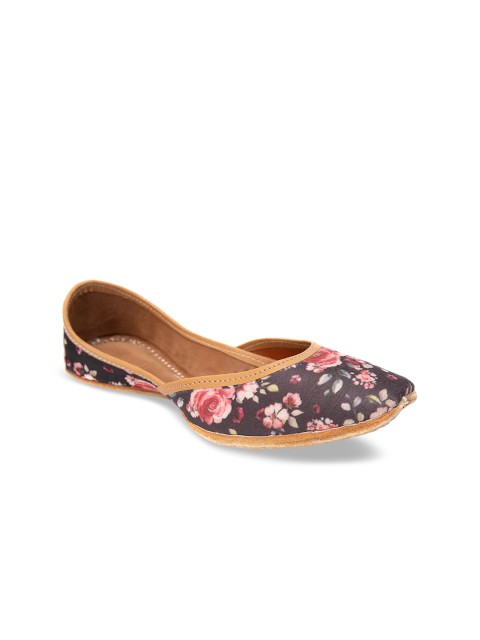 

Jivaana Women Black Printed Leather Mojaris