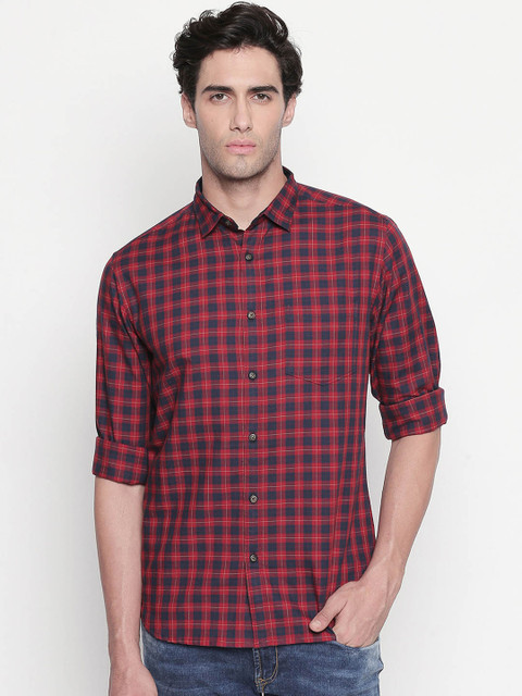 

BYFORD by Pantaloons Men Red & Navy Blue Regular Fit Checked Casual Shirt