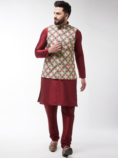 

SOJANYA Men Maroon & Green Printed Kurta with Churidar & Nehru Jacket