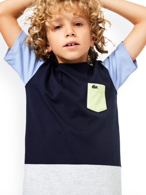 

Lacoste Boys Navy Blue Colourblocked Round Neck T-shirt