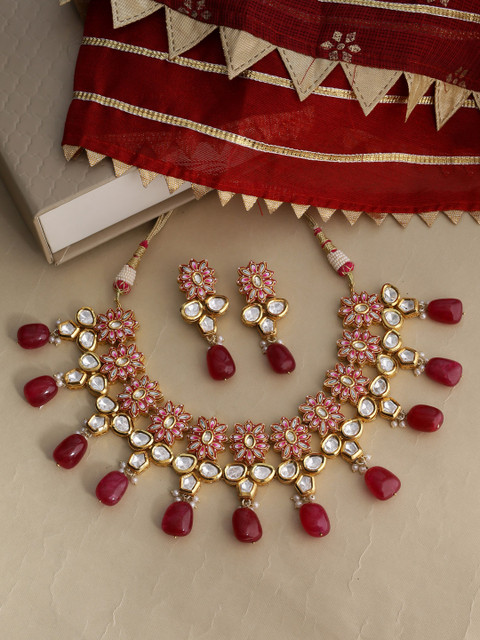 

Tistabene Gold-Plated Red & White Kundan Studded Beaded Meenakari Jewellery Set