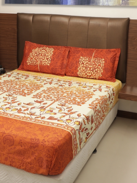 

GRES HOME White & Rust Orange Abstract 210 TC 1 King Bedsheet with 2 Pillow Covers