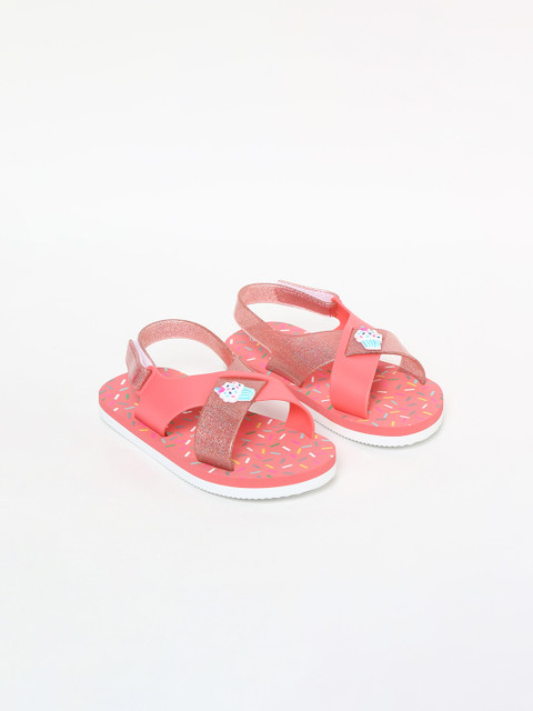 

Fame Forever by Lifestyle Girls Peach-Coloured Solid Slip-On
