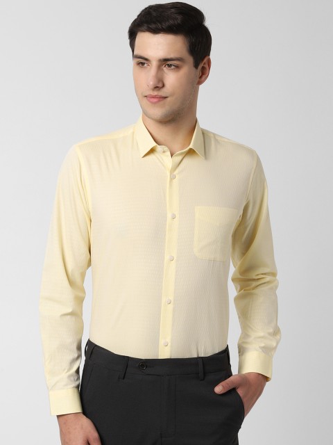 

Peter England Men Yellow Regular Fit Printed Formal Shirt