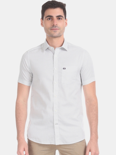 

Arrow Sport Men Off-White & Grey Slim Fit Printed Casual Shirt