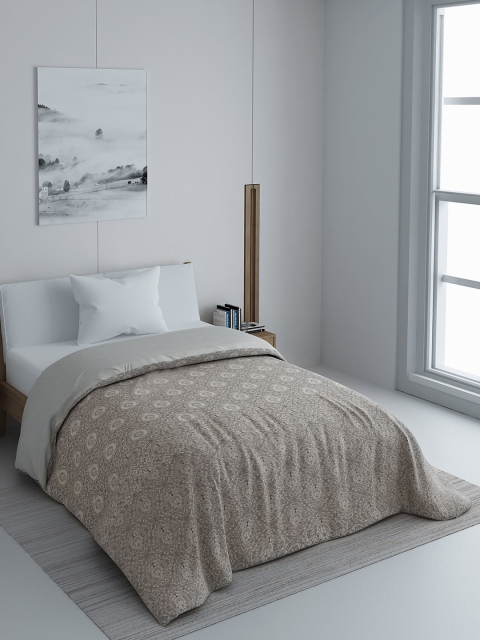 

SPACES Taupe & Charcoal Grey Ethnic Motifs AC Room 300 GSM Single Bed Comforter