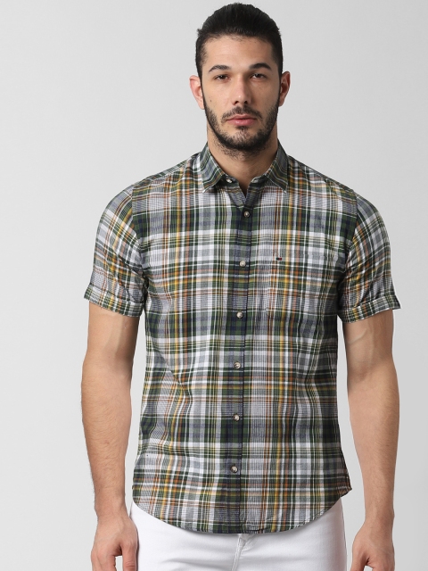 

Peter England Casuals Men Green & White Slim Fit Checked Casual Shirt