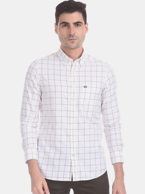 Arrow Men White & Red Slim Fit Checked Casual Shirt