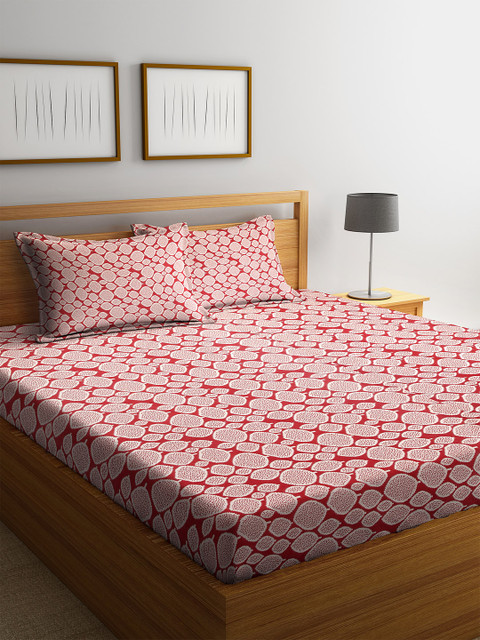 

Cortina Red & Off-White Ethnic Motifs 104 TC Cotton 1 Queen Bedsheet with 2 Pillow Covers