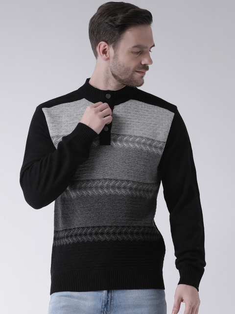 

COBB Men Black & Grey Colourblocked Pullover Sweater