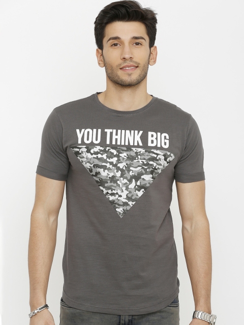 

Rex Straut Jeans Men Grey & White Printed Round Neck T-shirt
