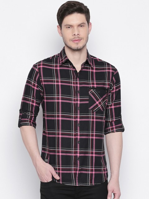 

Mufti Men Black & Pink Slim Fit Checked Casual Shirt