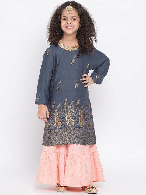 

WONDERMOM Girls Grey & Peach Embroidered Kurti with Pyjamas