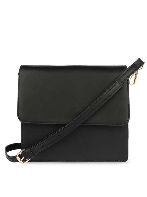 

URBANE Black Solid Clutch