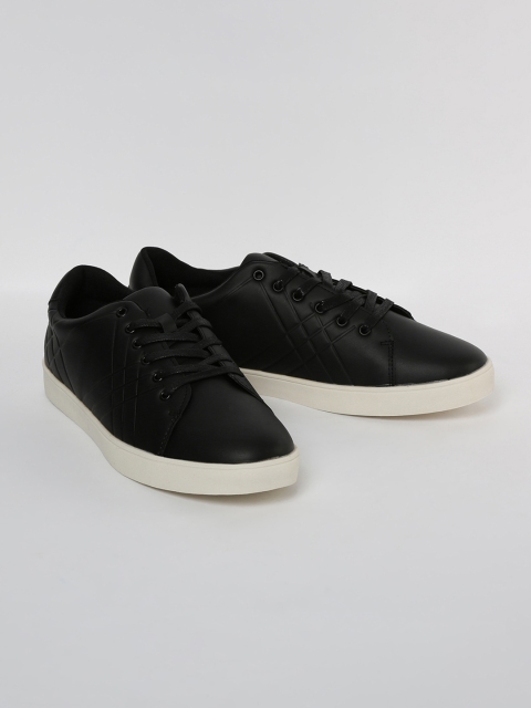 

Forca by Lifestyle Men Black Sneakers