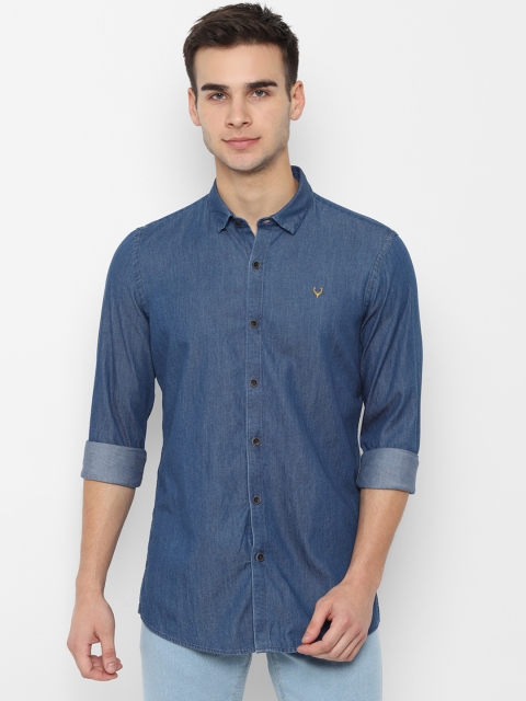 

Solly Jeans Co. Men Blue Regular Fit Faded Casual Denim Shirt