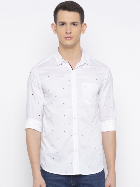 

SPYKAR Men White Slim Fit Printed Casual Shirt