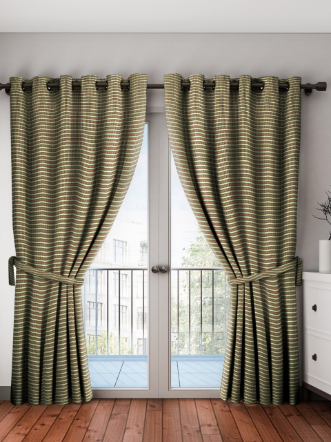 

NEUDIS Green & Red Set of 2 Jacquard Door Curtains