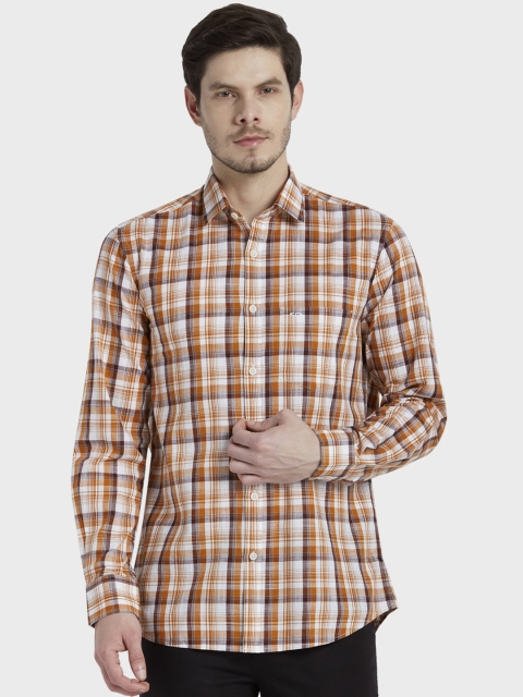 

ColorPlus Men Brown & White Tailored Fit Checked Casual Shirt