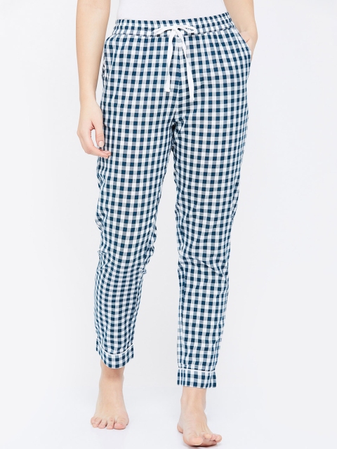 

Ginger by Lifestyle Women Blue & White Checked Pyjamas