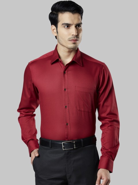 

Raymond Men Maroon Regular Fit Solid Formal Shirt