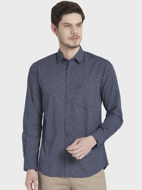 

ColorPlus Men Navy Blue & Off-White Tailored Fit Printed Casual Shirt
